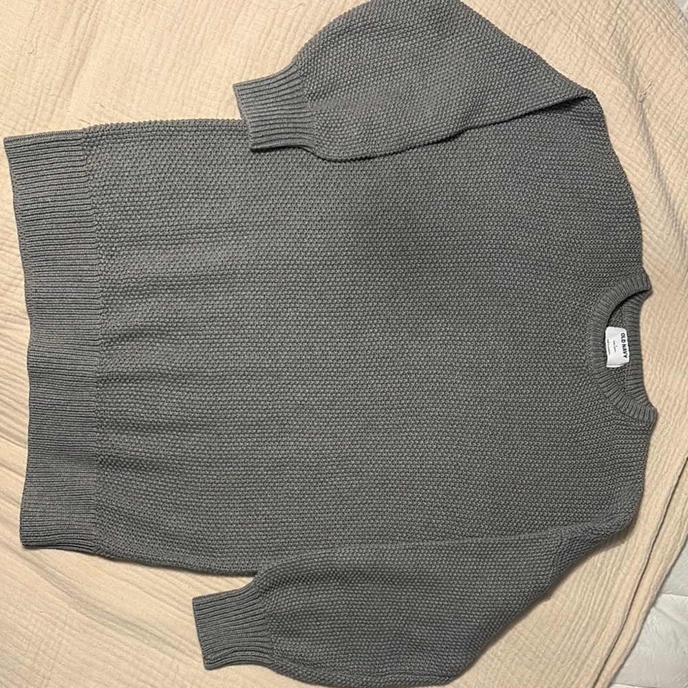 Women’s Gray Sweater